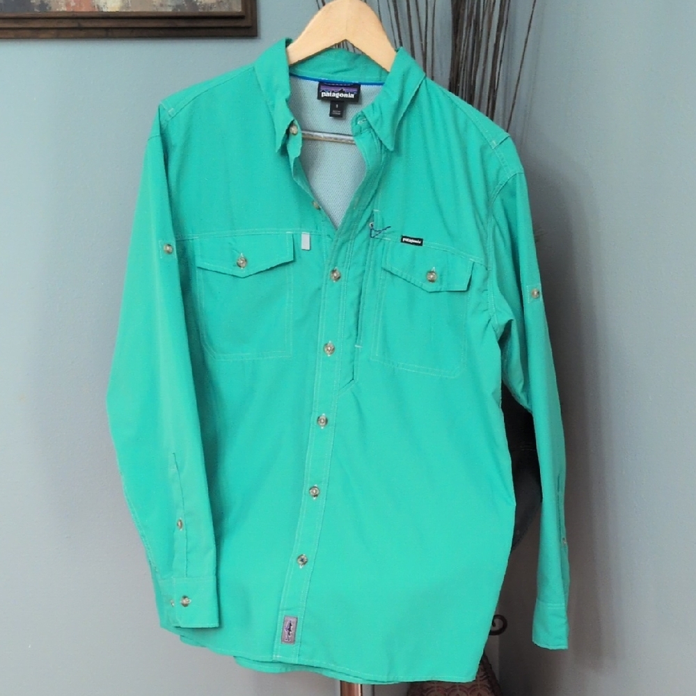 Patagonia Men's Long Sleeve Shirt Worn Wear- Teal